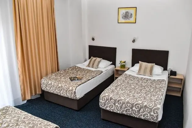Standard Üç Kişilik Oda, 3 Tek Kişilik Yatak, Sigara İçilmez