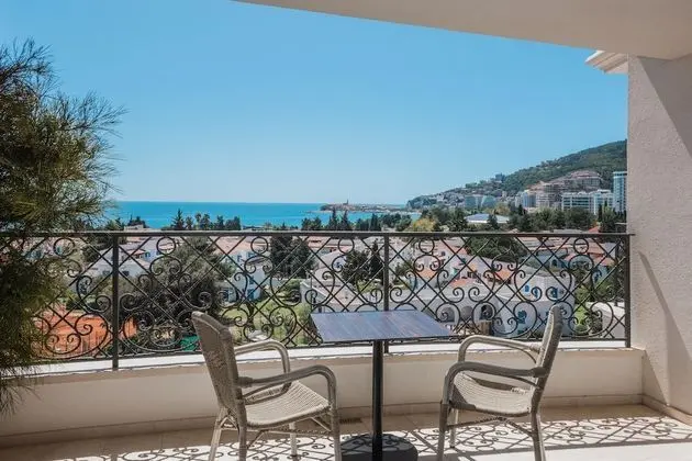 Tek Büyük Yataklı Oda, Deniz Manzaralı