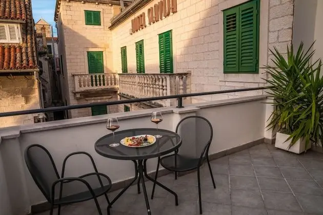 Comfort Triple room with Terrace