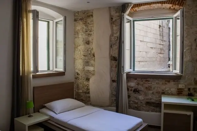 Comfortable Triple Room with a View of the Old Town