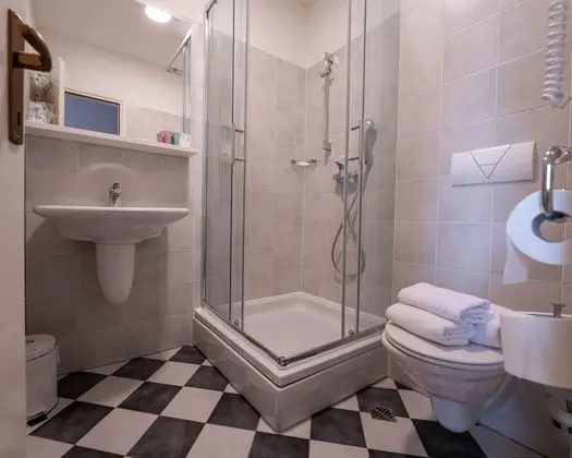 Comfortable Triple Room with a View of the Old Town