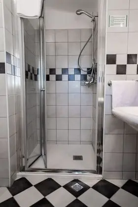 Comfortable Triple Room with a View of the Old Town