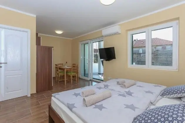 Stüdyo (Slavko with terrace - SA1 - prizemlje)