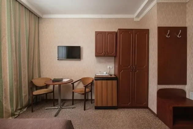 Standard Tek Büyük veya İki Ayrı Yataklı Oda (Superior)