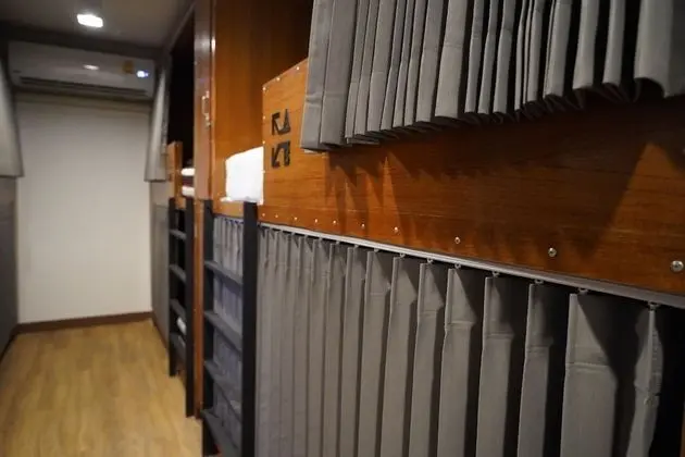 8-Bed Mixed Dormitory