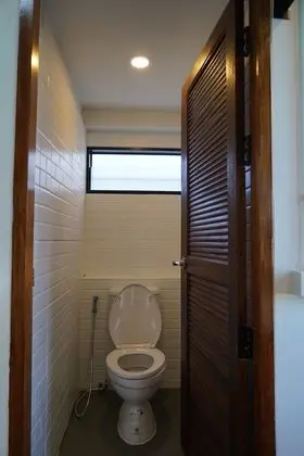 8-Bed Mixed Dormitory