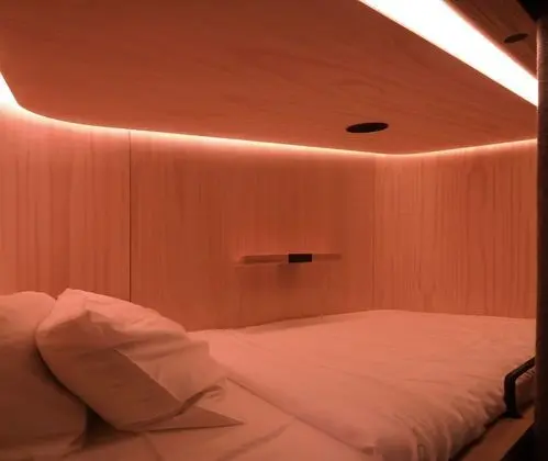 Private Mixed Room 4 Single Capsules (5pm to 11am)