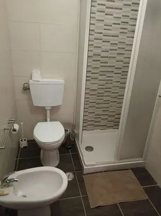 Standard Tek Büyük Yataklı Oda, Ortak Banyo
