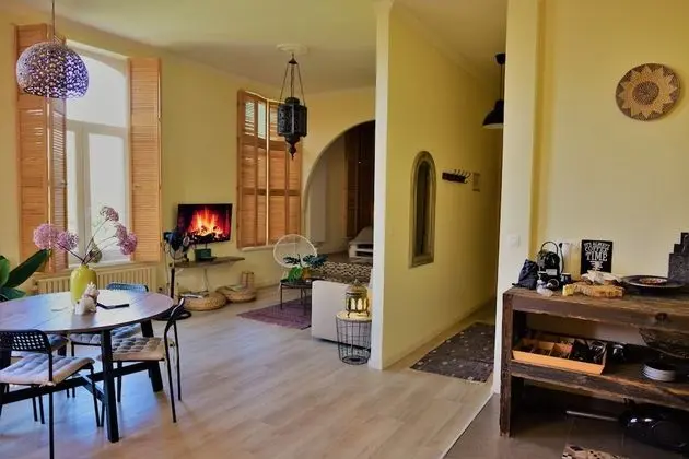 1001 Nights Loft with Balconyview