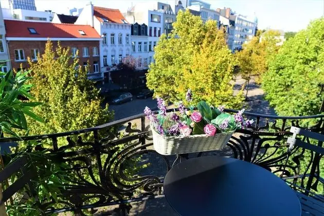 1001 Nights Loft with Balconyview