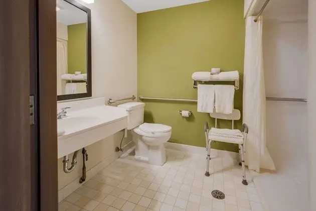 Oda, 2 Çift Kişilik Yatak, Engellilere Uygun, Sigara İçilmez