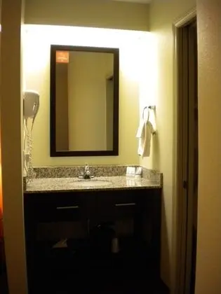 Oda, 1 Büyük (Queen) Boy Yatak, Engellilere Uygun