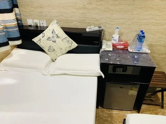 Family Room, Non Smoking