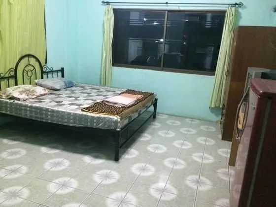 Standard Fan Room