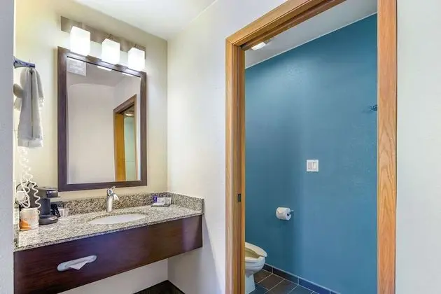 Standard Oda, 1 En Büyük (King) Boy Yatak, Sigara İçilmez, Buzdolabı