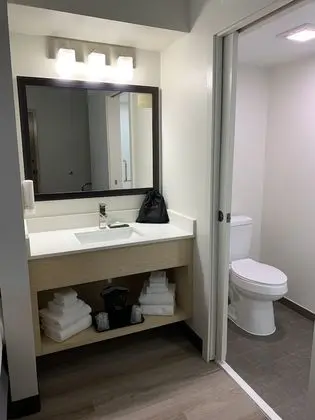 Oda, 1 En Büyük (King) Boy Yatak, Sigara İçilmez