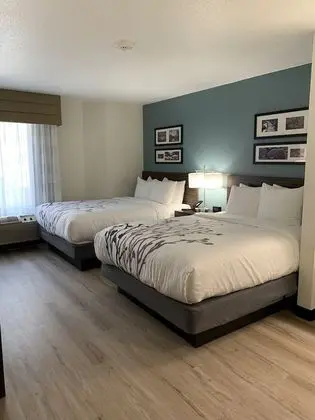 Oda, 2 Büyük (Queen) Boy Yatak, Sigara İçilmez