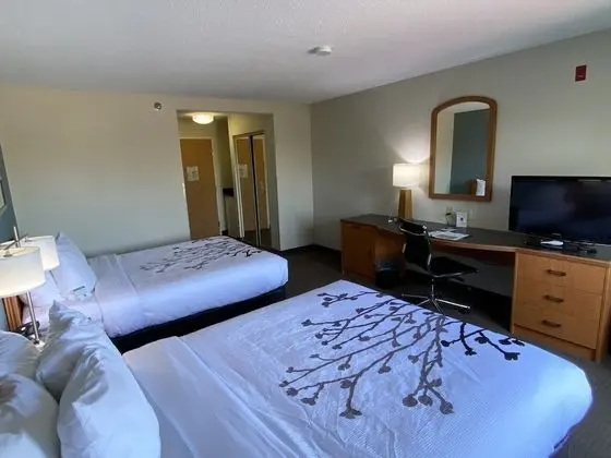 Two Queen Beds Non Smoking