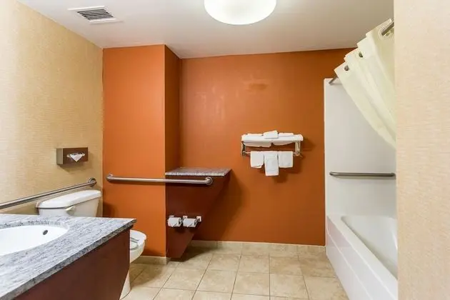 Süit, 1 En Büyük (King) Boy Yatak ve Çekyat, Engellilere Uygun, Sigara İçilmez