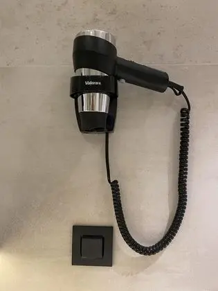 Tek Kişilik Oda, Ortak Banyo