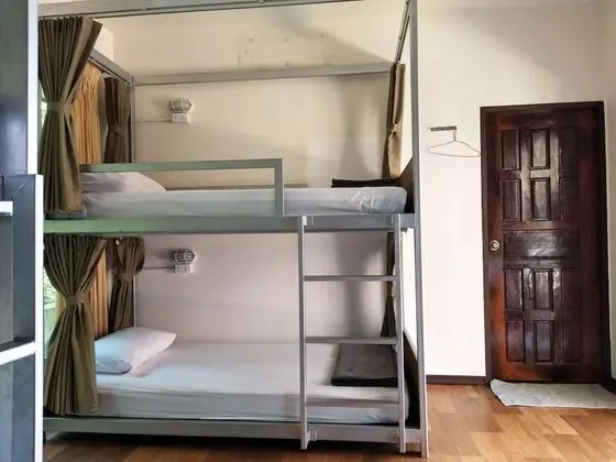 Room for 6 People