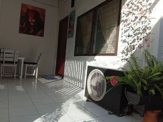 Chalet Fan Room (With Safebox)