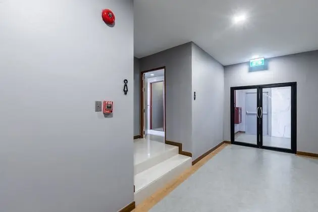 Studio with Shared Bathroom (Twin Bed)