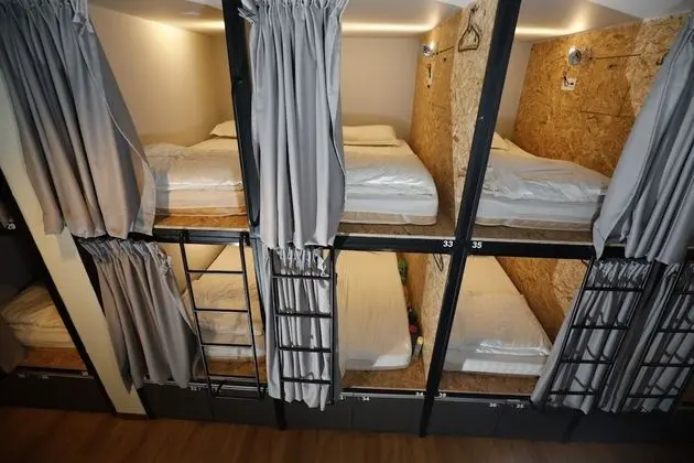 Basic Ortak Ranzalı Oda, Sadece kadınlar için (Single Bed)