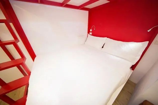 Dört Kişilik Oda, Ortak Banyo