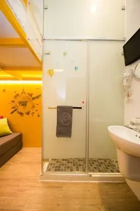 Standard Tek Büyük Yataklı Oda, 1 Çift Kişilik Yatak, Ortak Banyo
