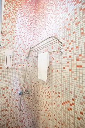 Standard Tek Büyük Yataklı Oda, 1 Çift Kişilik Yatak, Ortak Banyo