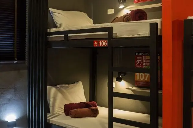 8 Beds Male Dormitory
