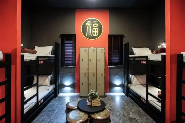 8 Beds Male Dormitory