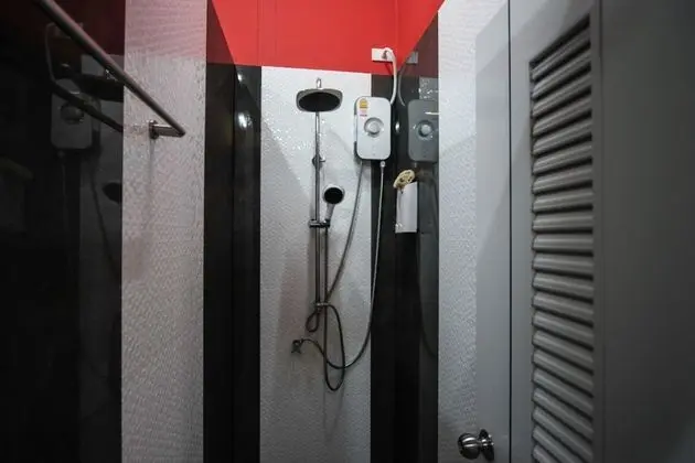 8 Beds Male Dormitory