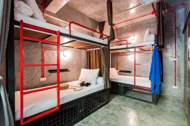 Female 4 Beds Dorm