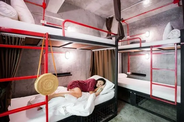 Female 4 Beds Dorm