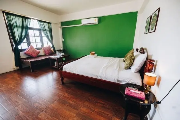 Double Room with Shared Bathroom