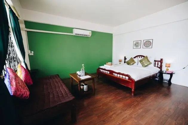 Double Room with Shared Bathroom