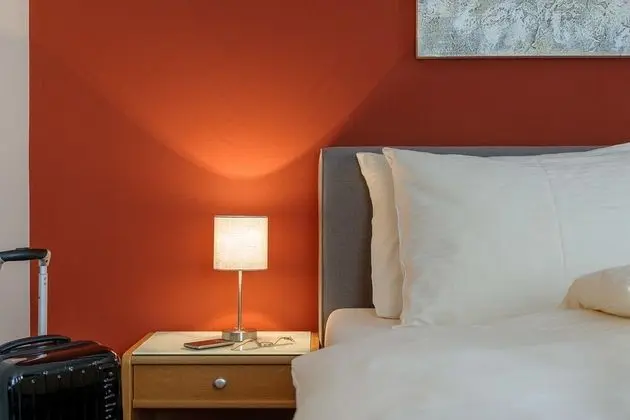 Büyük Yataklı Tek Kişilik Oda