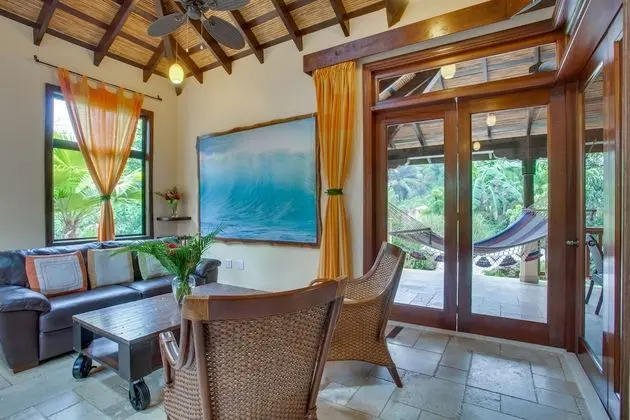 Creekside Cottages