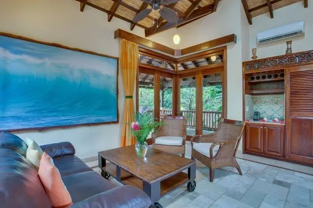 Creekside Cottages