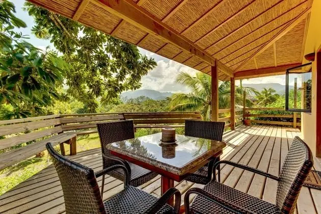 Creekside Cottages