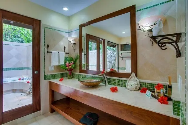 Creekside Cottages