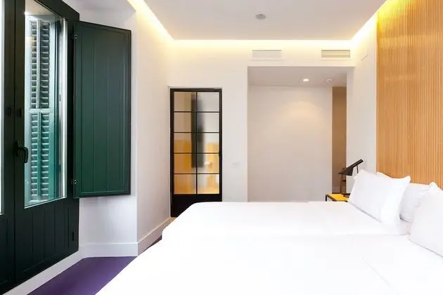 Tek Büyük Yataklı Oda, Balkon