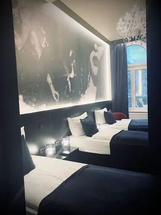 Üç Kişilik Oda