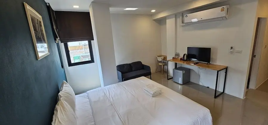 Deluxe King - Building 2