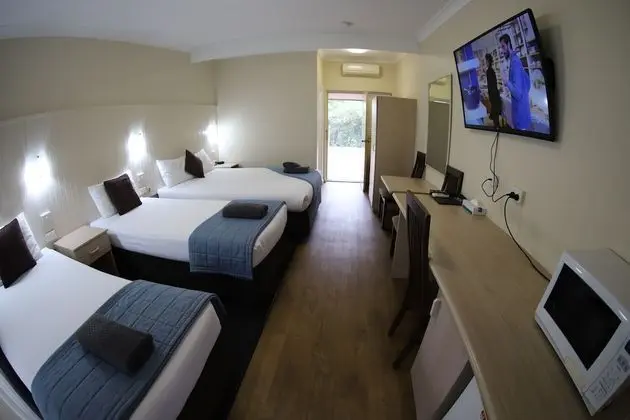 Family Oda, Sigara İçilmez (Not Pet Friendly)