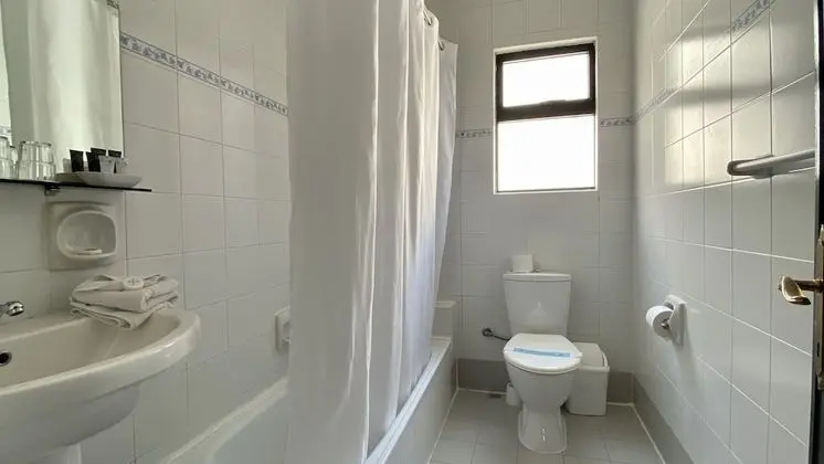 Standard Tek Büyük veya İki Ayrı Yataklı Oda