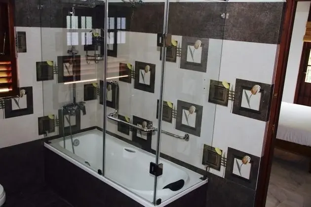 Standard Üç Kişilik Oda, Dağ Manzaralı