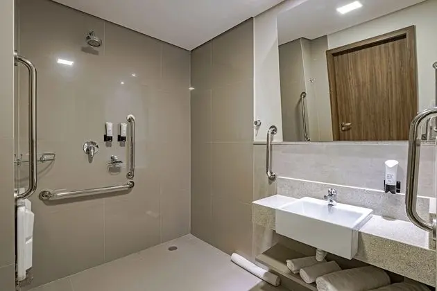 Standard Tek Büyük Yataklı Oda, Engellilere Uygun